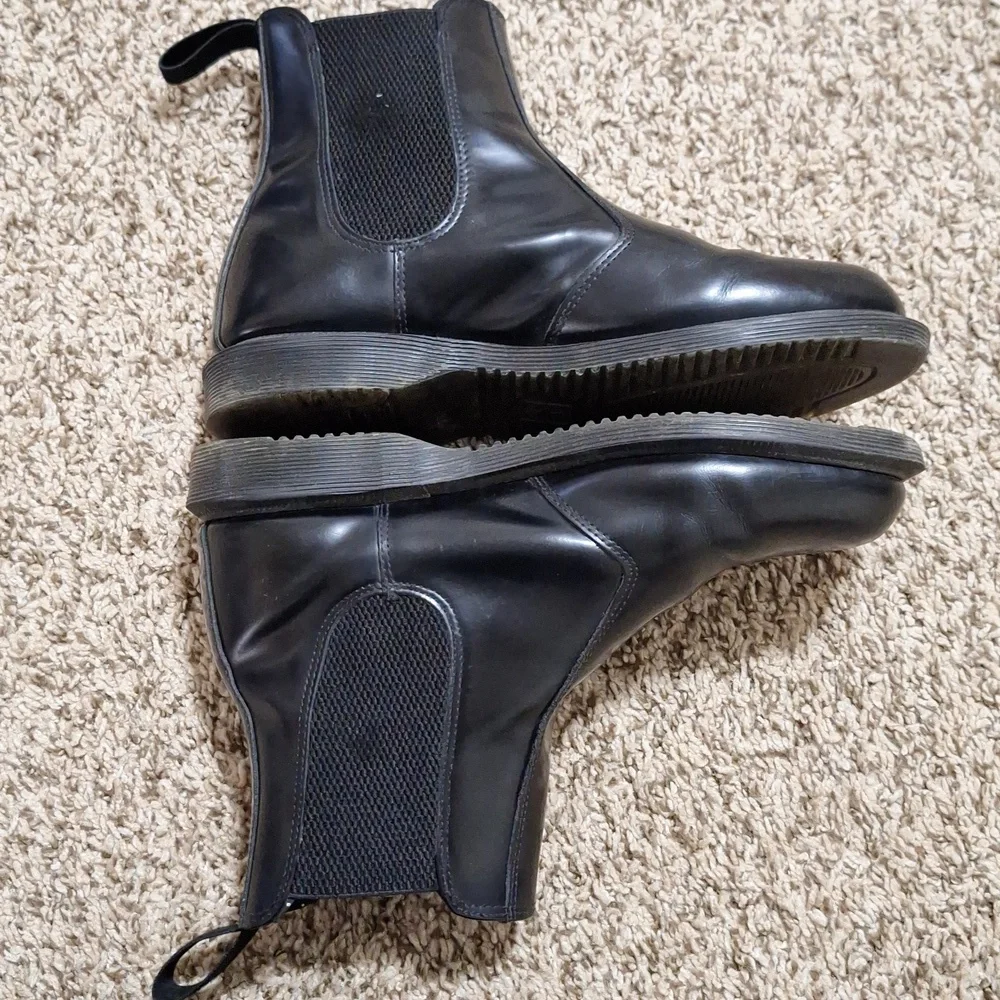 Dr. Martens flora Chelsea boot size womens 7 or EU38 - Picture 6 of 12